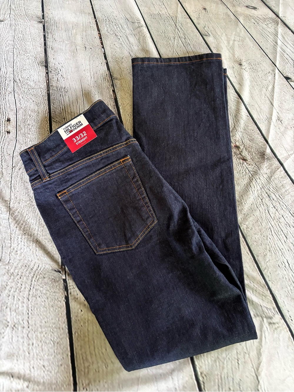 *NEW* Men’s Tommy Hilfiger Straight Leg Jeans - Size 33x32